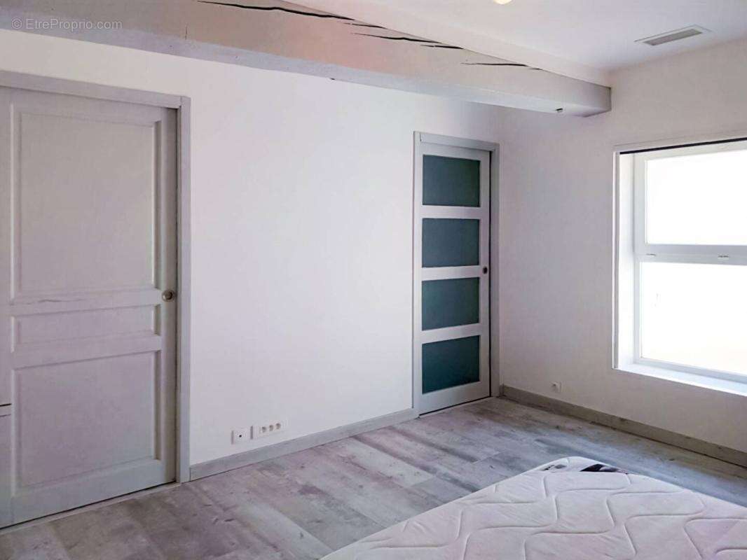 Vente appartement T5 et grand garage à Lespignan - photo 5