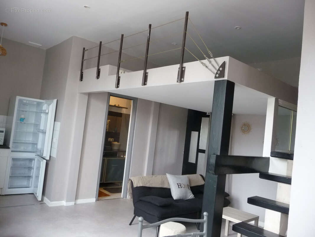 Appartement à MONTROND-LES-BAINS