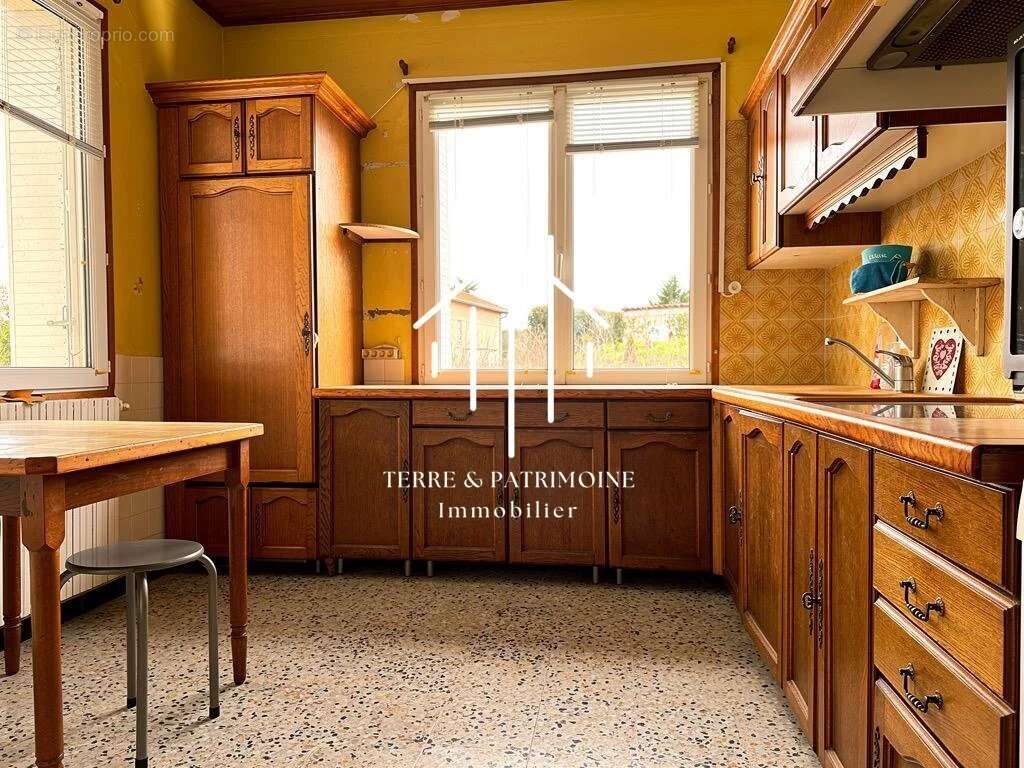 Maison à SAINT-PAUL-LE-JEUNE