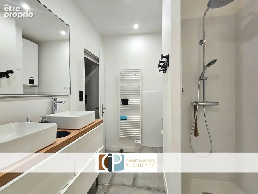 Centre de Mâcon, appartement de 94m2 entièrement rénové avec charme. - photo 10