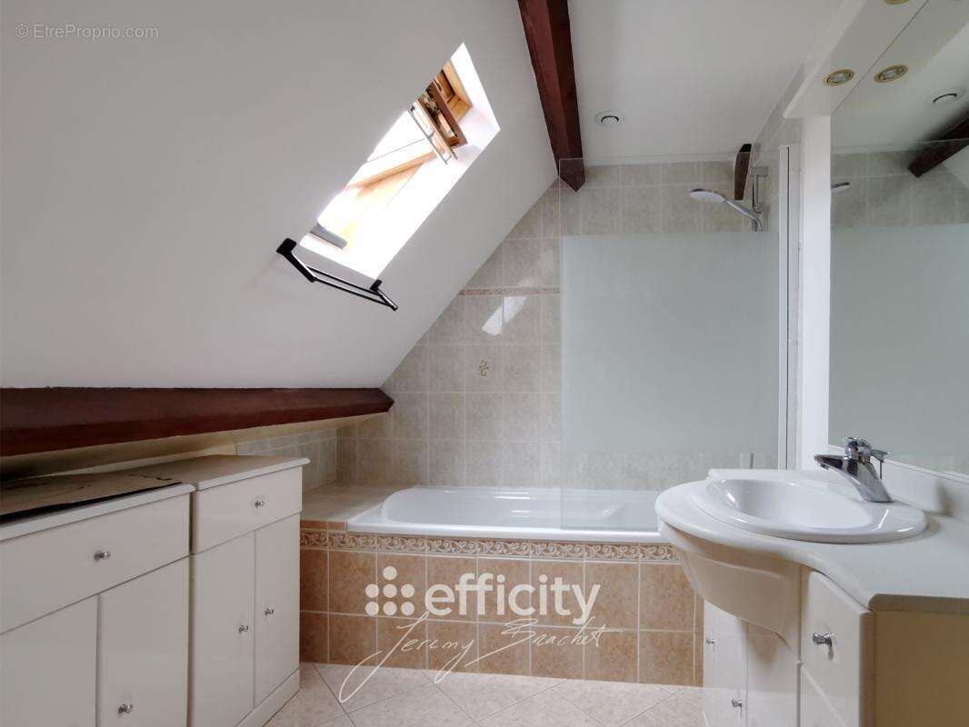 Maison 165 m² à Niort  - photo 11