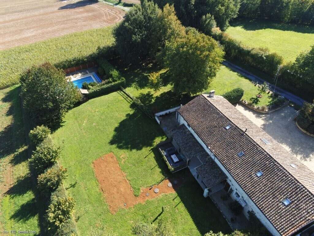 Maison à SAUZE-VAUSSAIS