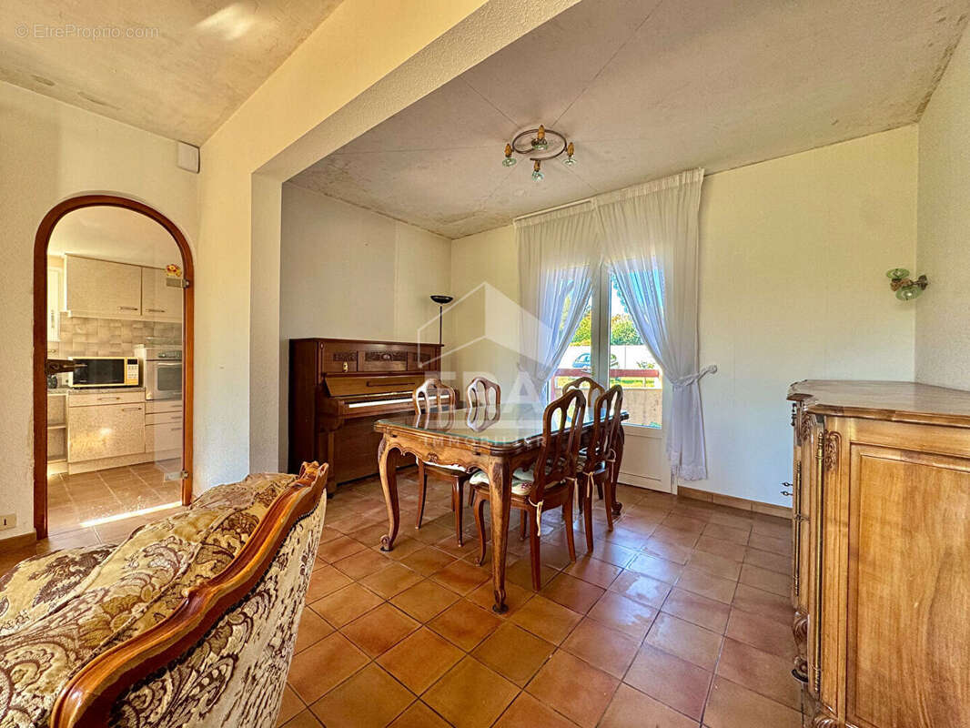 Maison à VAUX-SUR-MER