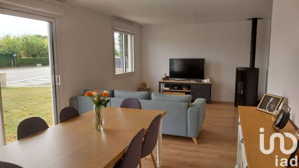 Photo 3 - Maison à SAINT-MARTIN-DES-NOYERS