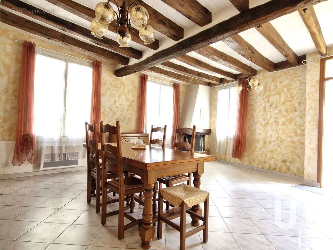 Photo 2 - Maison à AZAY-LE-RIDEAU