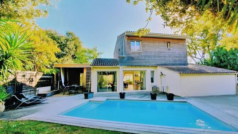 Maison à SAINT-JEAN-DE-VEDAS