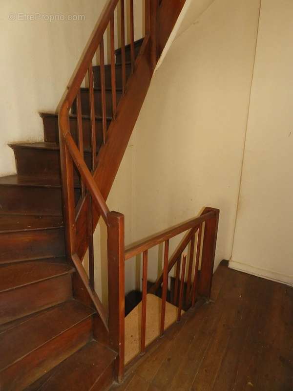 Maison à SAINT-PIERRE-SUR-DIVES