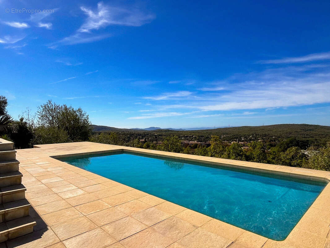 Maison à SAINT-VALLIER-DE-THIEY