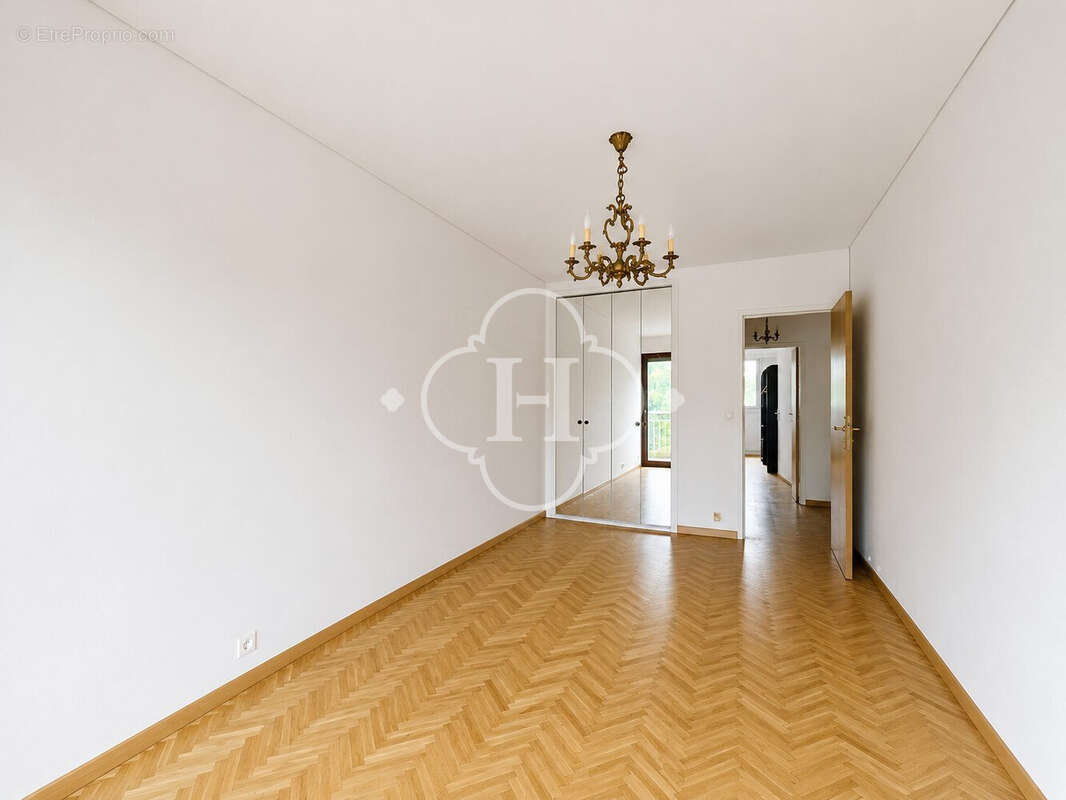 Appartement 90 m² à Le Pecq  - photo 9