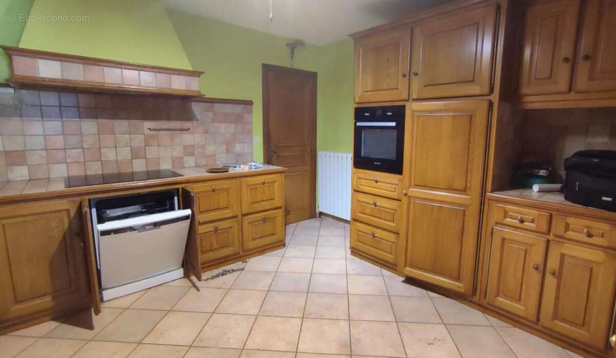 Belle maison familiale avec terrain attenant dans Nord Cantal - photo 7