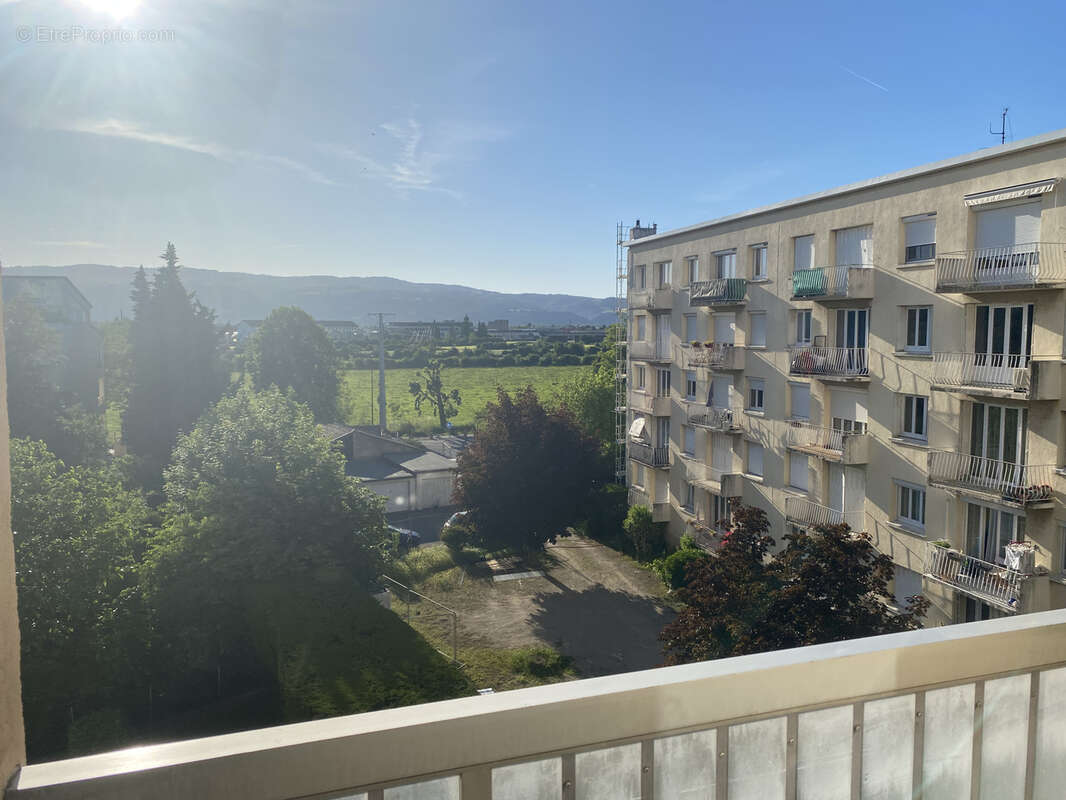 Appartement à BOURG-LES-VALENCE