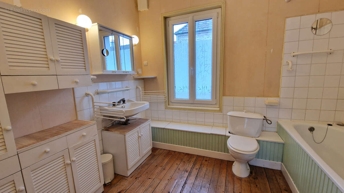 Maison à MARLY-LA-VILLE