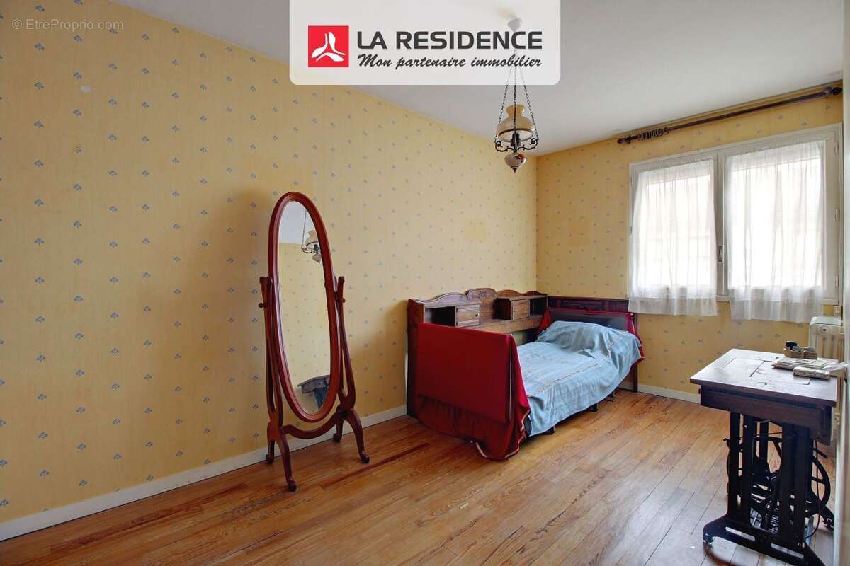 Maison à SAINT-ETIENNE-DU-ROUVRAY