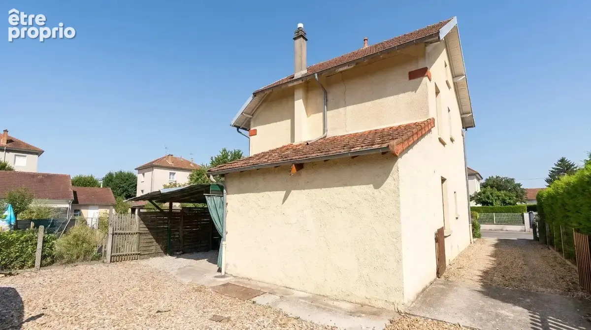 Maison louée à Saint Germain des Fossés - photo 14
