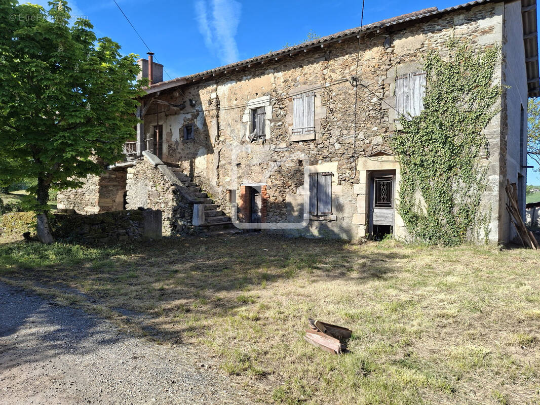Maison à SAINT-SANTIN