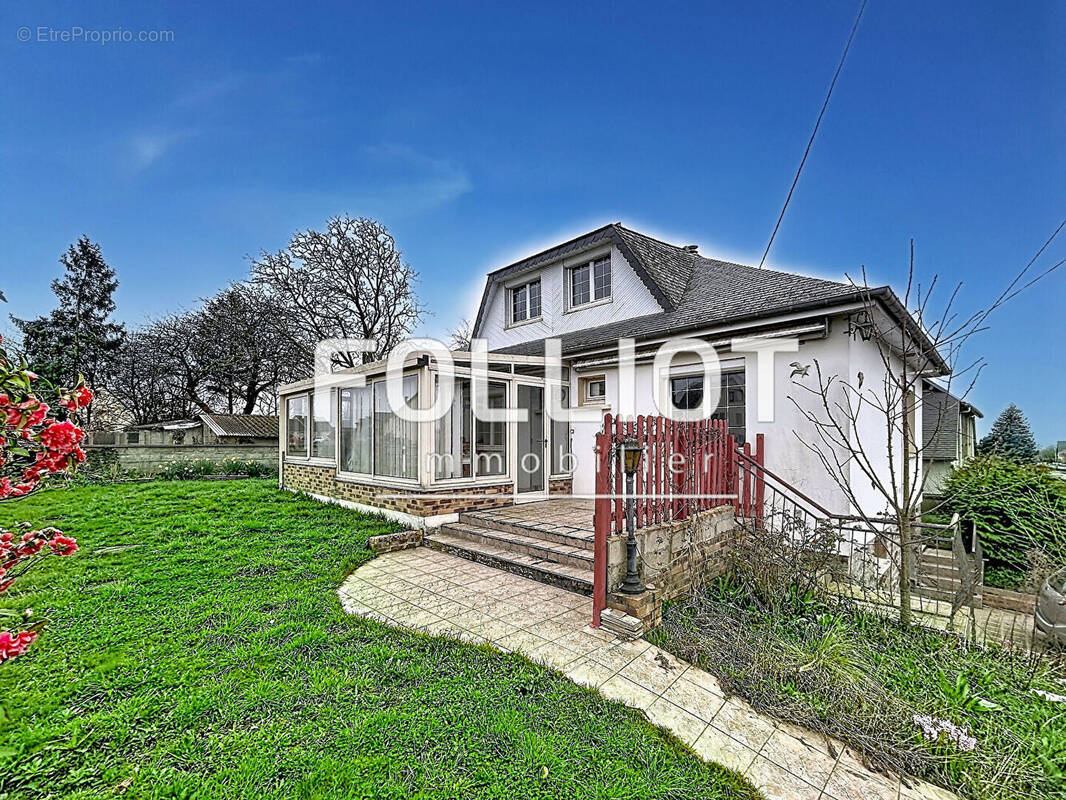 Maison à SAINT-SEVER-CALVADOS