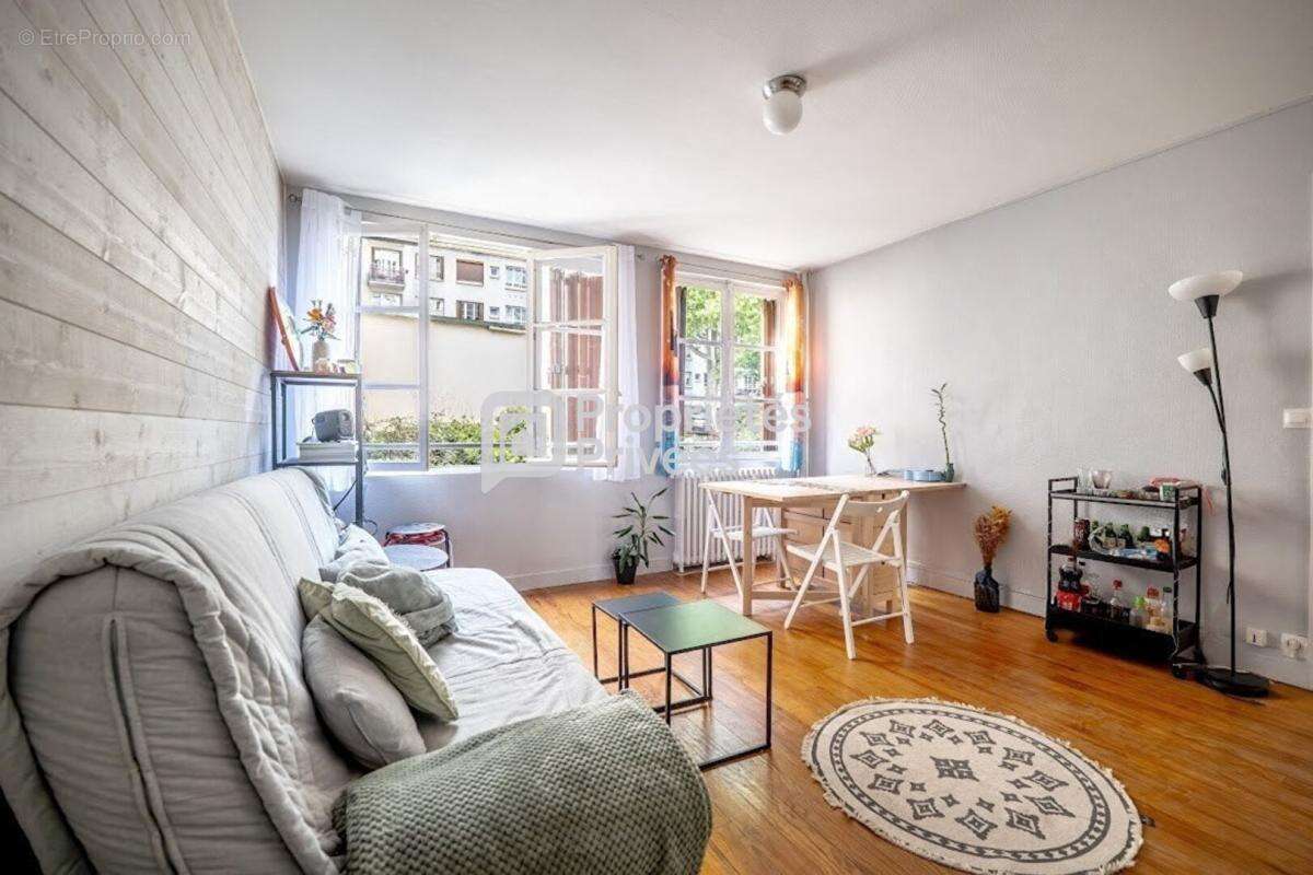 Appartement à ISSY-LES-MOULINEAUX