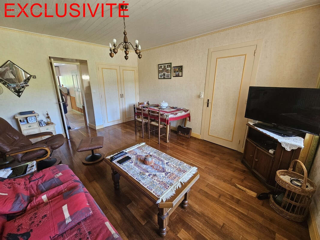 Ravilloles : belle maison de village en pierre - photo 7