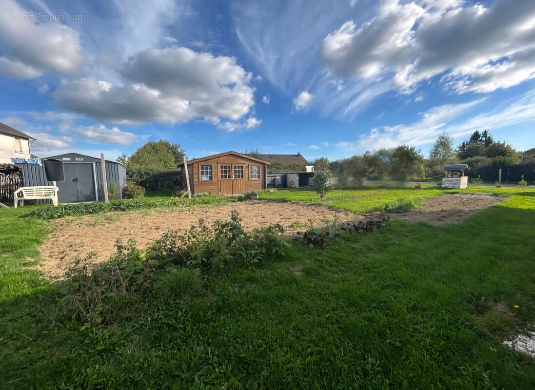 Maison à LAMONGERIE