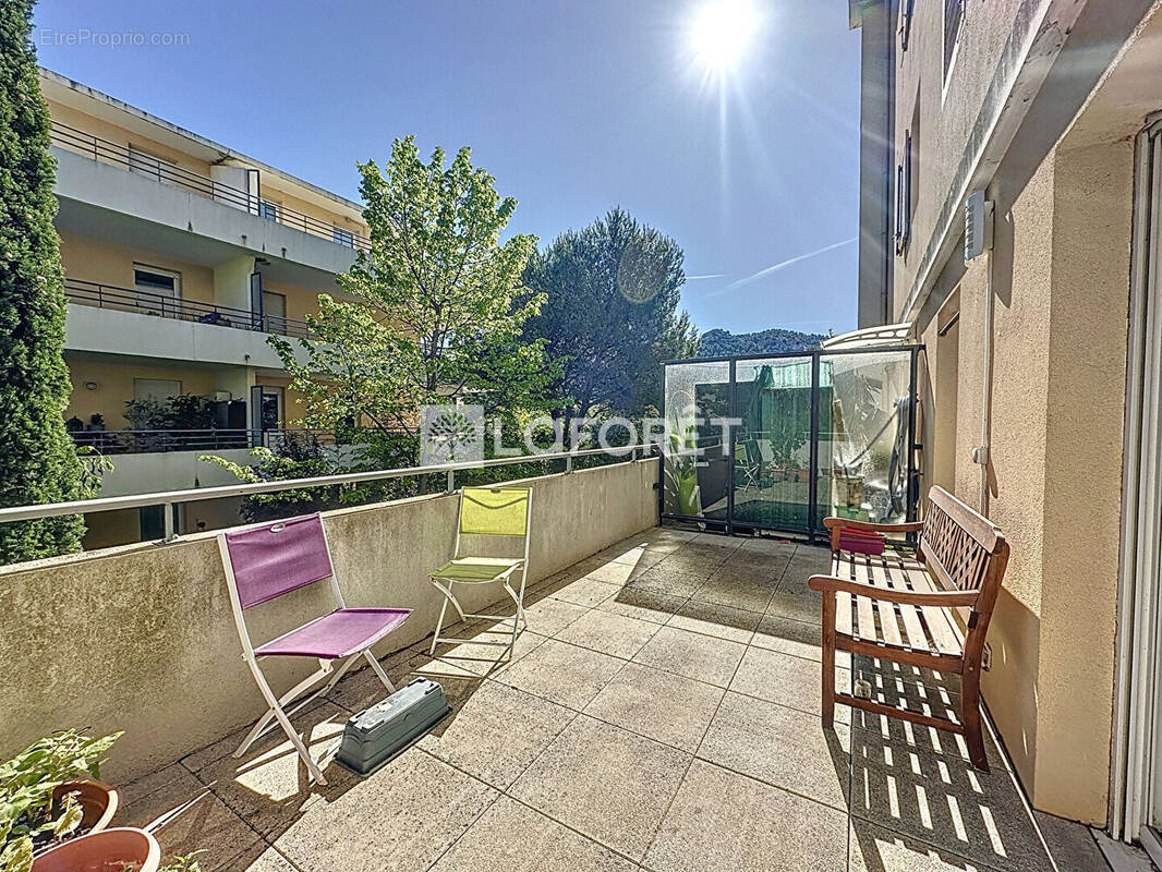 Appartement à MARSEILLE-9E