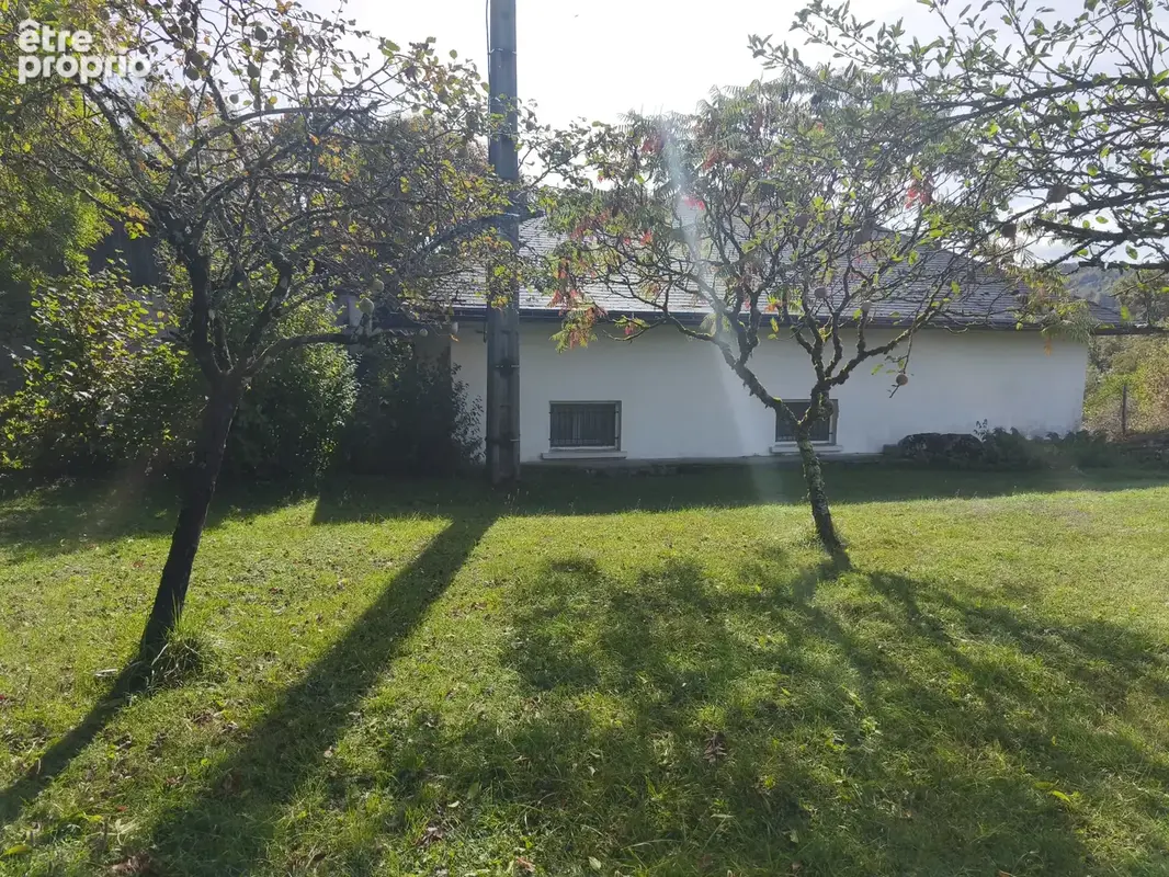 maison de plain pied avec hangar sur 5200 m2 - photo 12