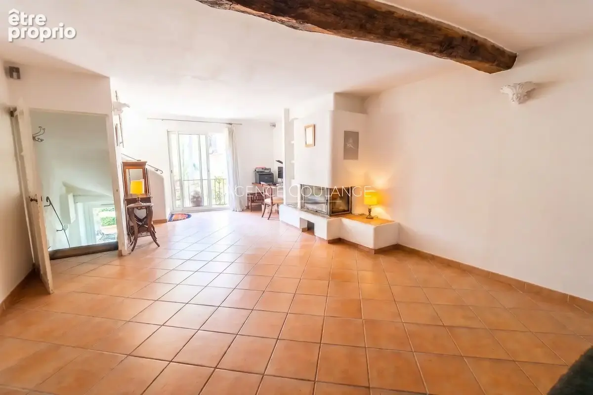 Maison 170 m² à La Cadiere-D'azur  - photo 3