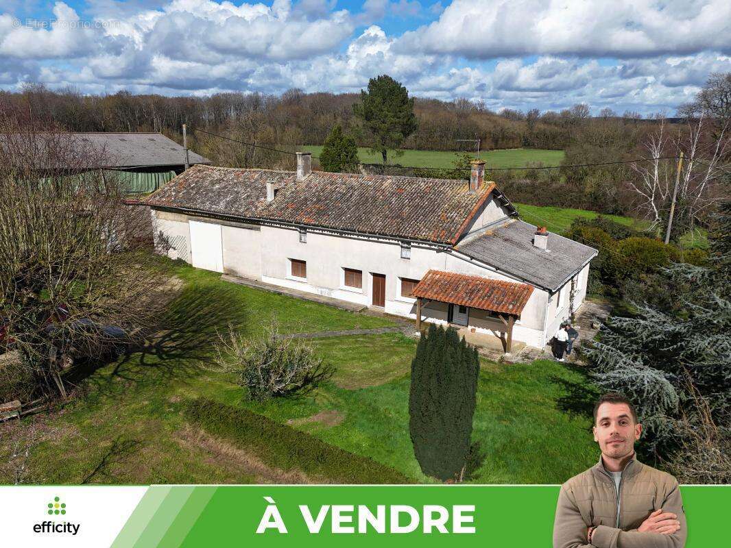 Maison 145 m² à Romagne  - photo 2