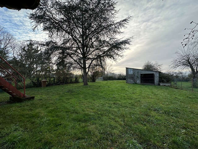 Maison à LORMES
