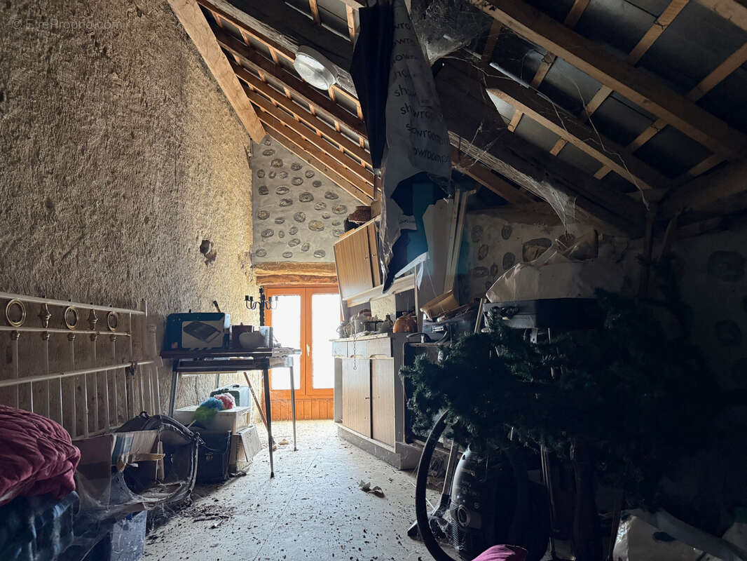 Auv 1224 : Maison en pierres, garage, vue superbe, 822m2 - photo 49