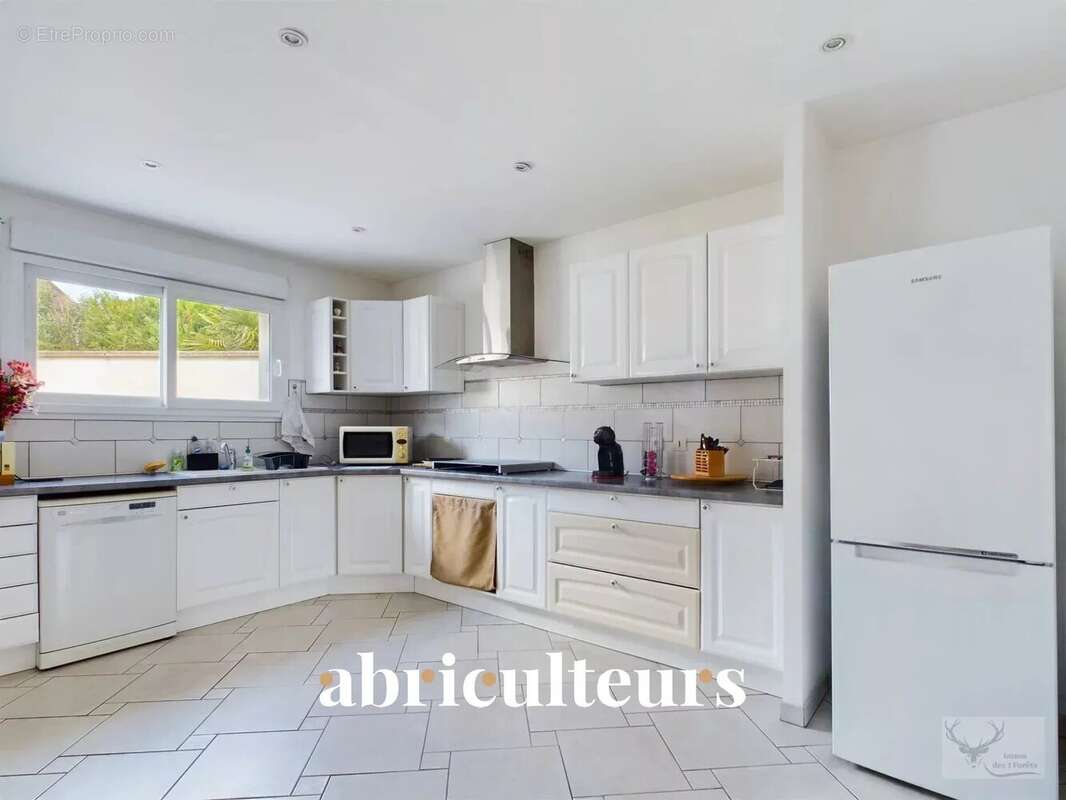 Maison à BETHISY-SAINT-MARTIN