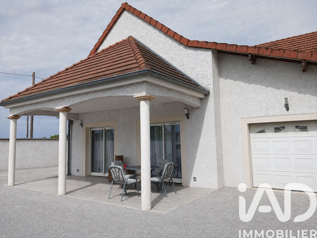 Photo 2 - Maison à SAINT-MARCEL