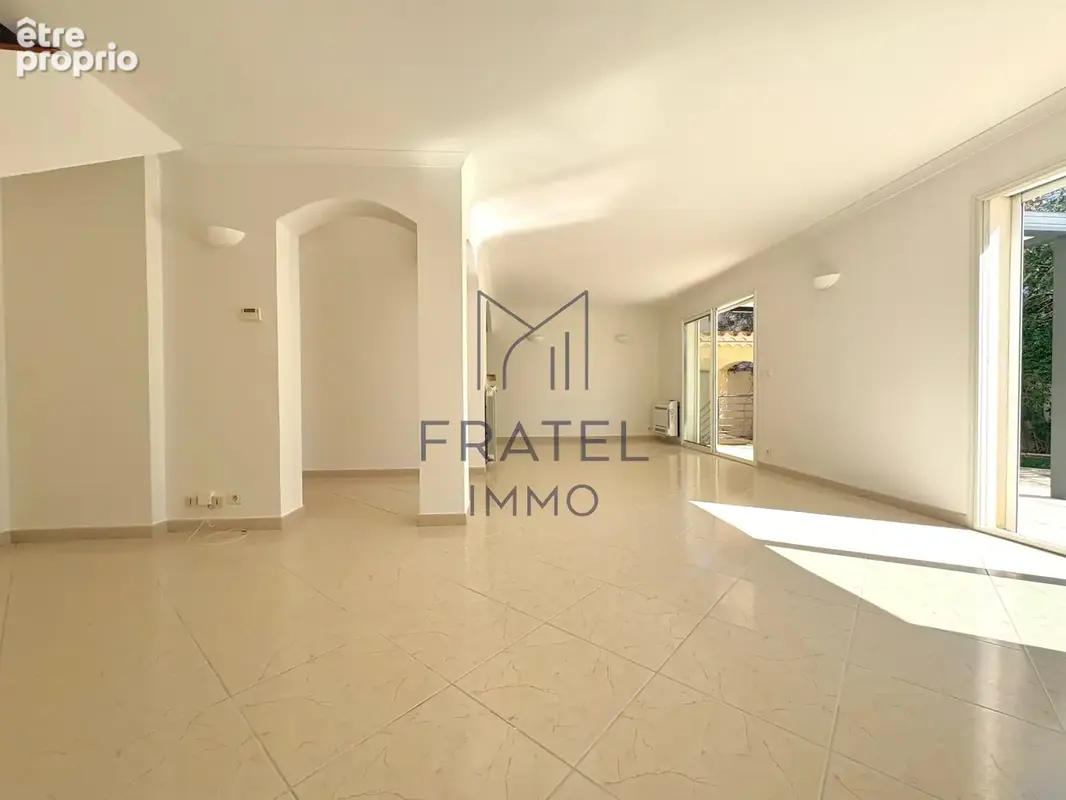 Villa T6 - suite parentale et piscine - photo 5