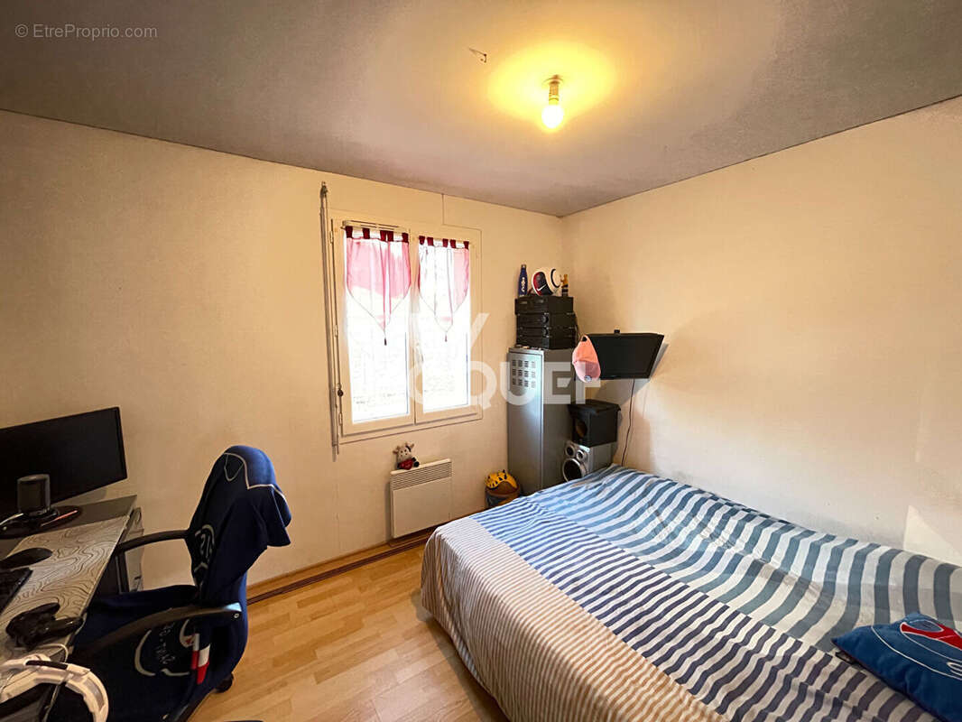 Maison à PARENTIS-EN-BORN