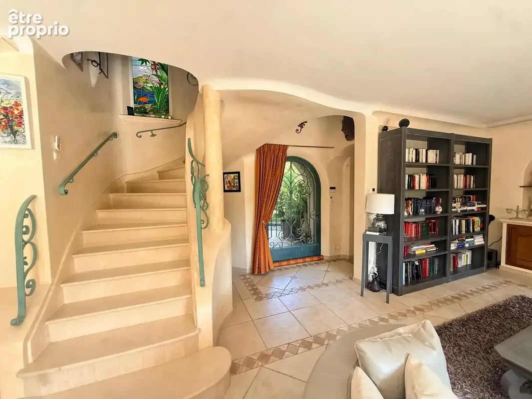 Fréjus   tour de mare  villa d’architecte avec piscine à débordement - photo 3