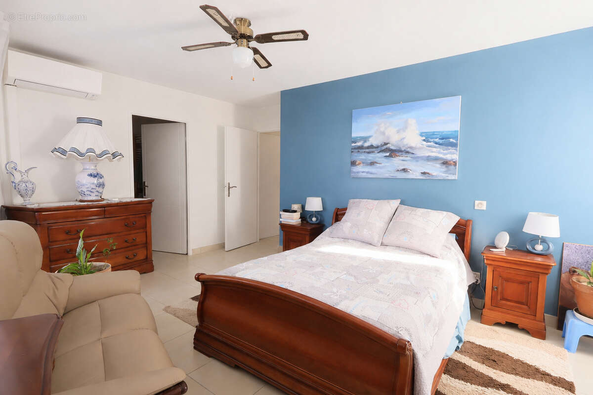 Appartement à LE CRES