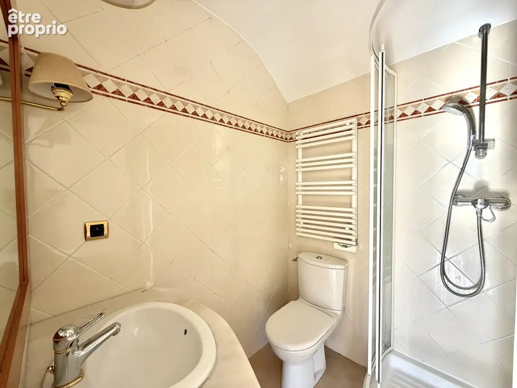 Duplex dernier etage !! 6 pieces 193m2 + terrasse 35m2 + balcon 6m2 + cave + parking - photo 12