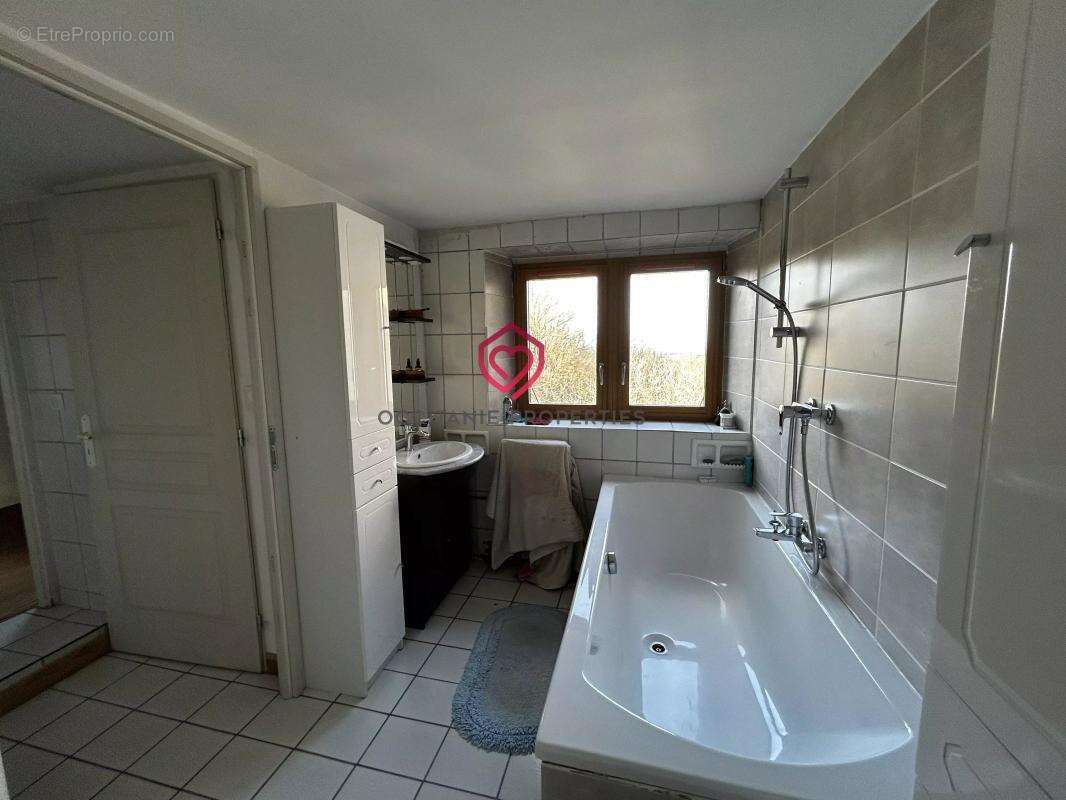 Maison à BELVEZE-DU-RAZES