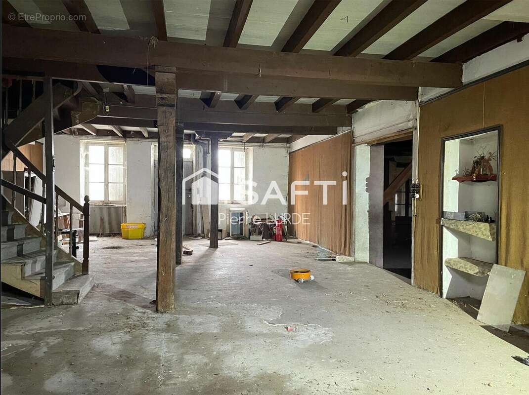 Maison 284 m² à Puylaroque  - photo 3