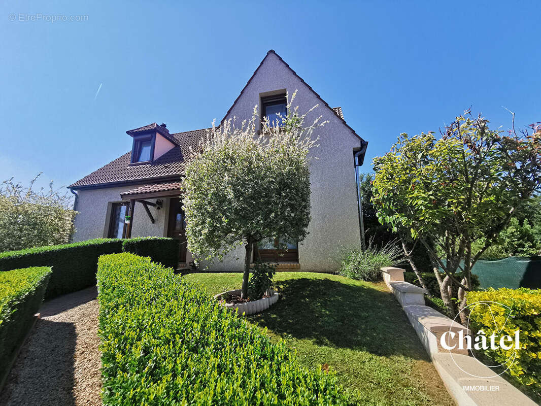 Maison à MONCHY-SAINT-ELOI