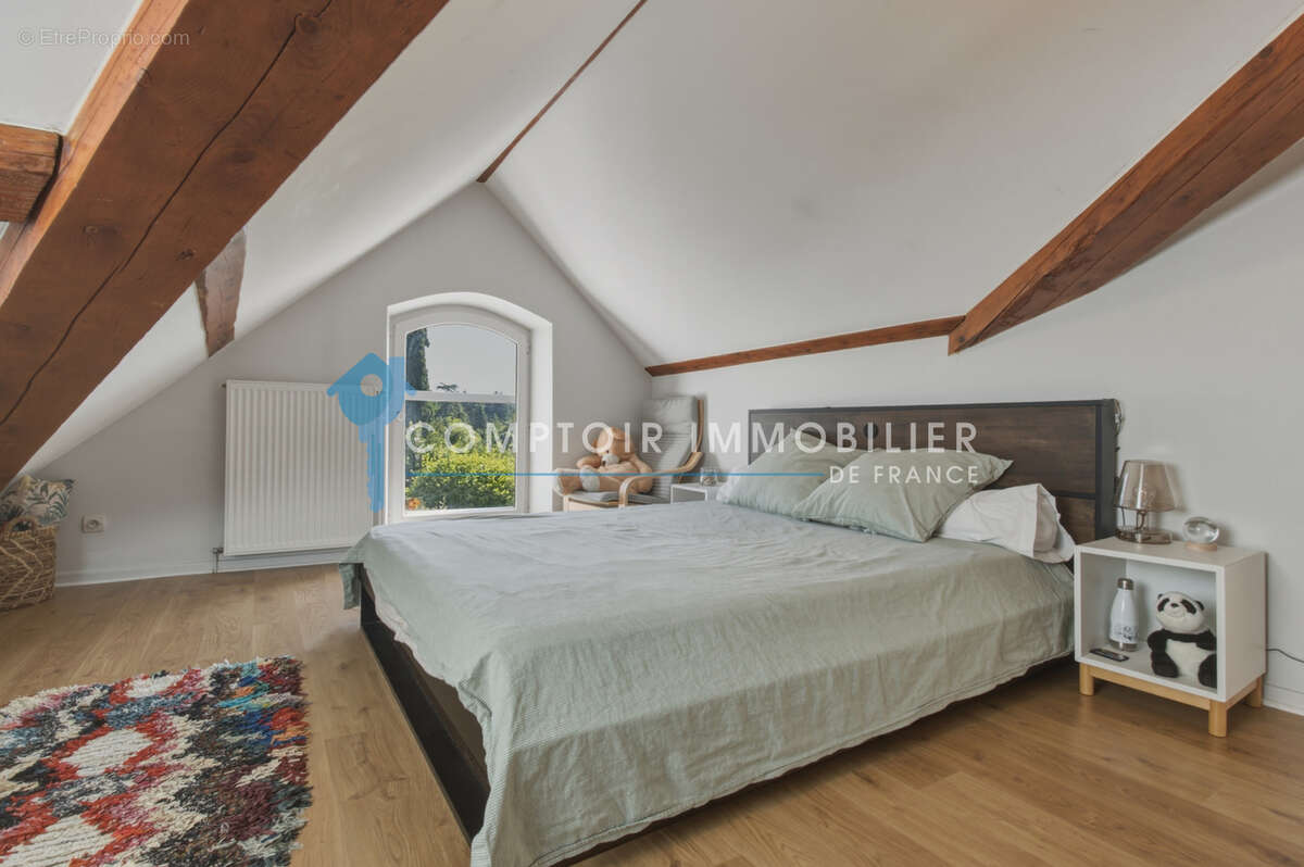 Maison à MEYLAN