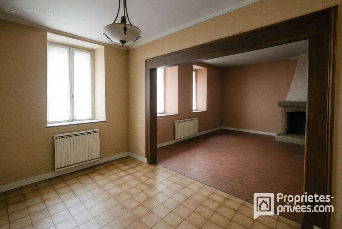 Maison à LES LOGES-MARCHIS