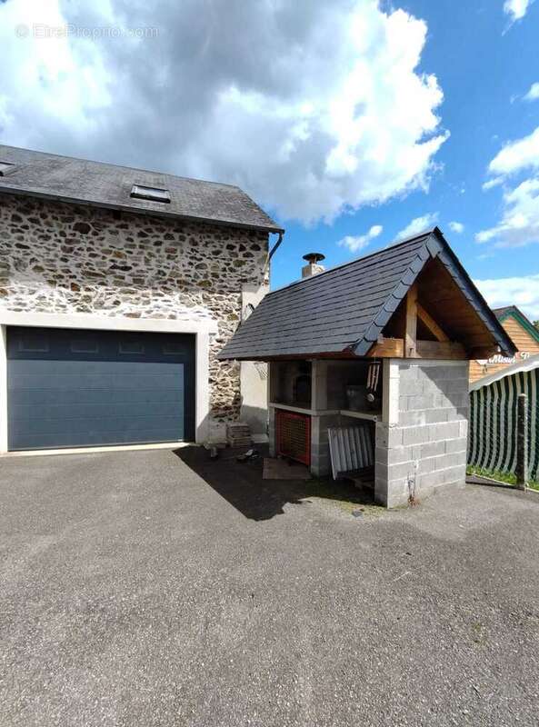 Maison 122 m² à Chamberet  - photo 19