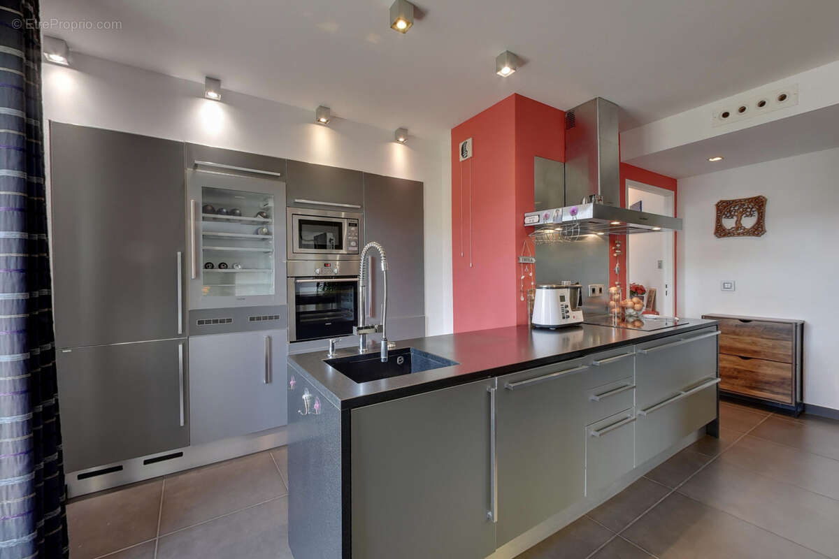 Superbe loft haut de gamme 3 pieces + cuisine en dernier etage avec vue echirolles - photo 10