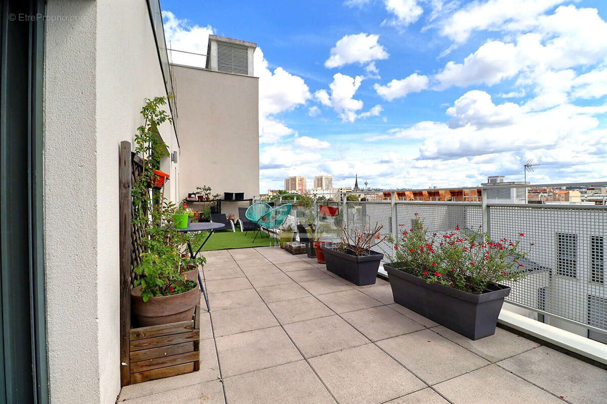 Appartement à AUBERVILLIERS