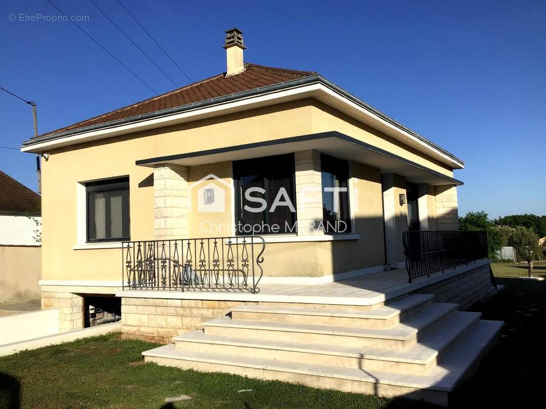 Photo 1 - Maison à CHATELLERAULT