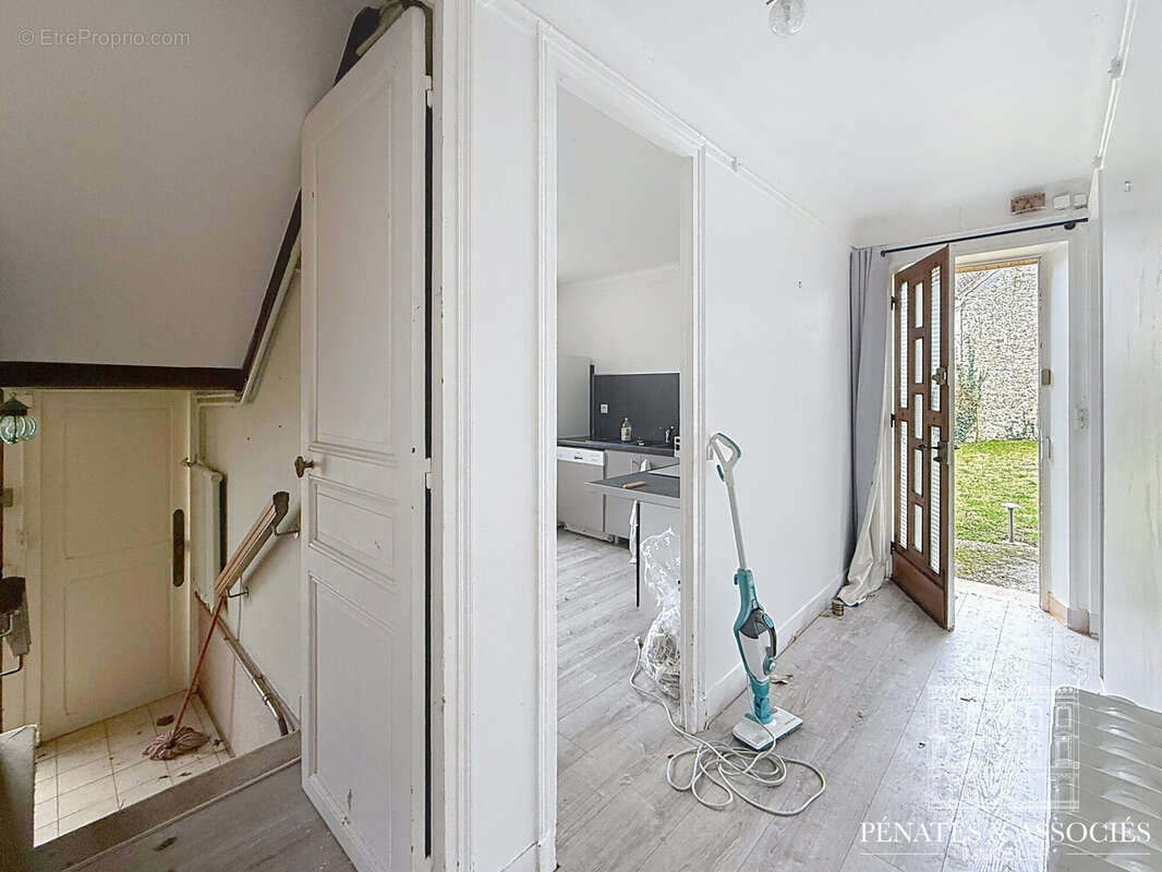 Maison à ANGERVILLIERS