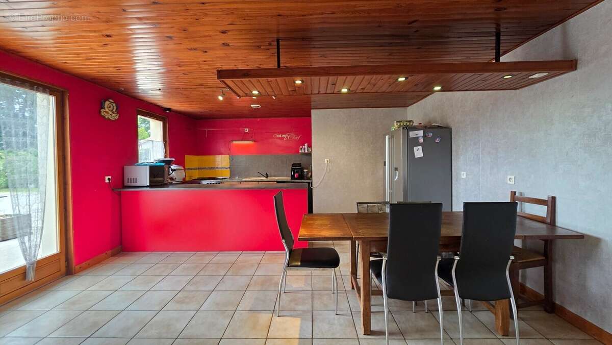 Maison à SIMANDRE
