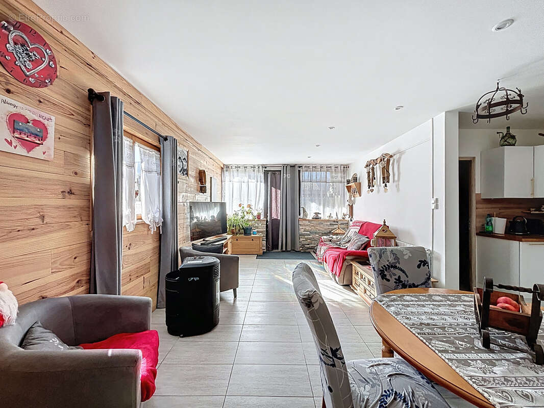 Appartement à JAUSIERS