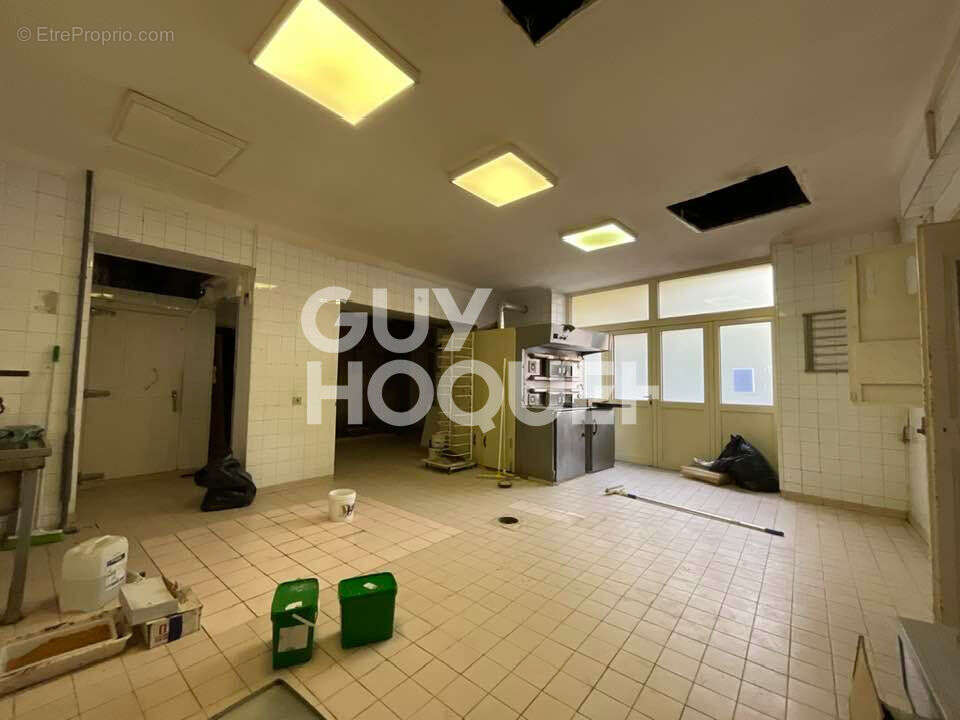 VENTE d'un immeuble  T7 (250 m²) à CAVAILLON - photo 5
