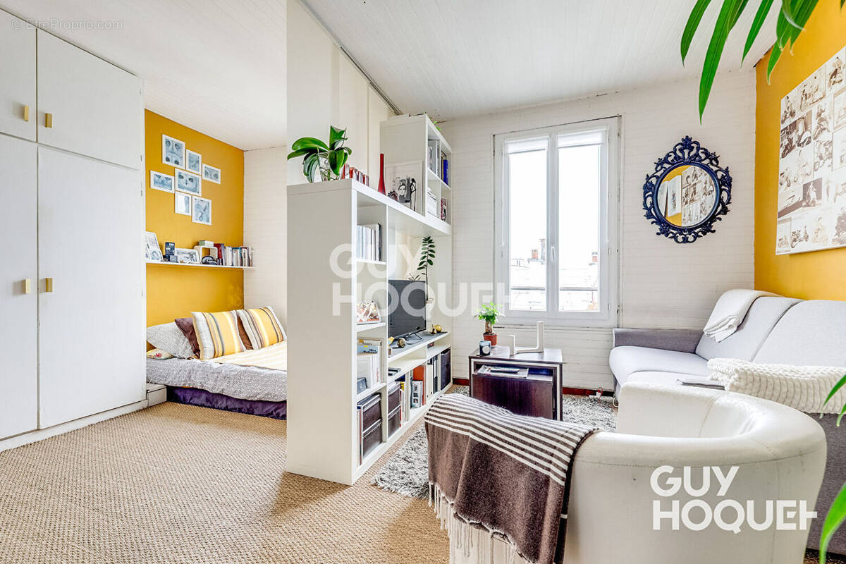 Appartement à PARIS-19E